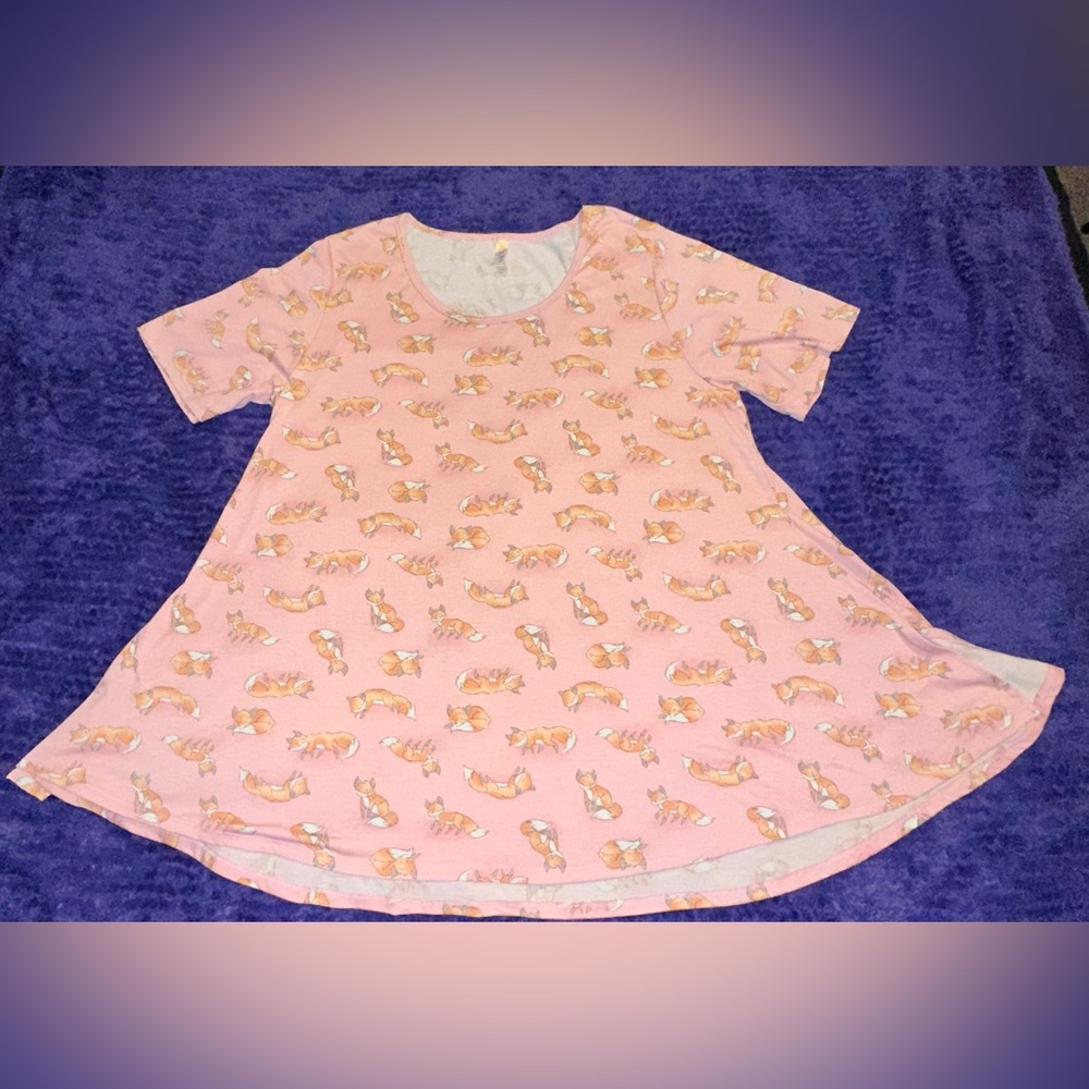 LuLaRoe Perfect T - Pink with Fox Print NWOT